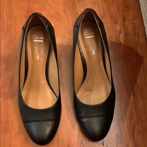 Black Clark’s Soft Collection Wedge